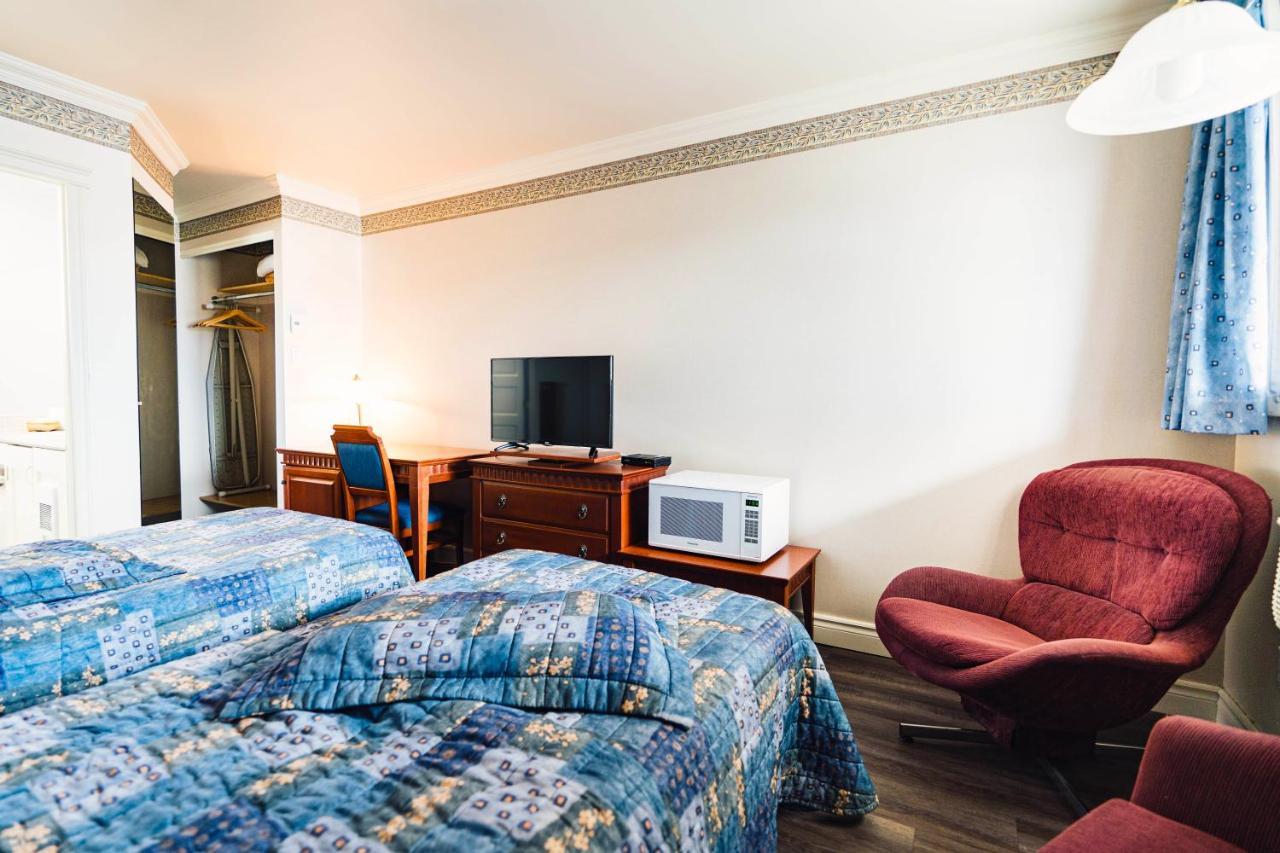 Auberge Harris Saint-Jean-sur-Richelieu ภายนอก รูปภาพ