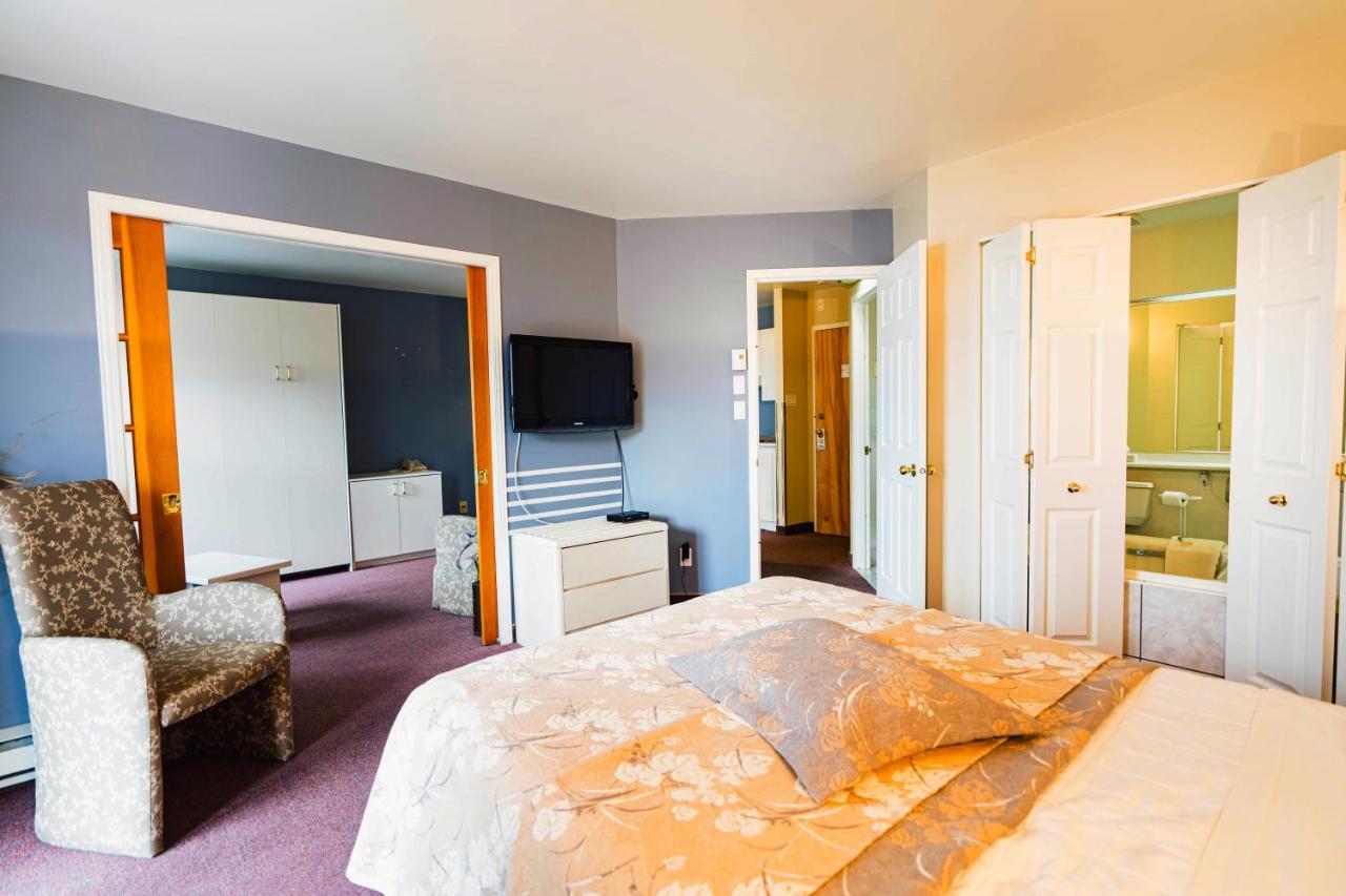 Auberge Harris Saint-Jean-sur-Richelieu ภายนอก รูปภาพ