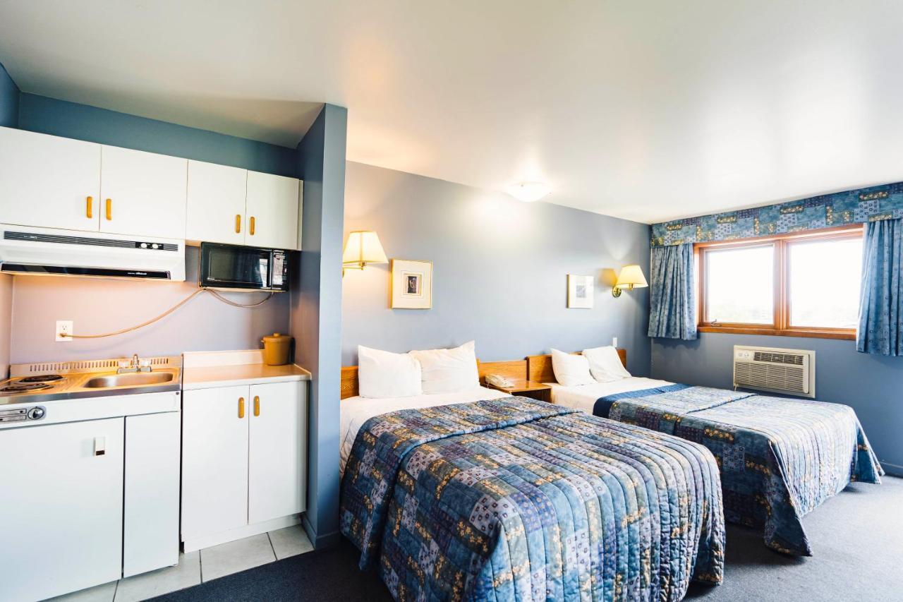 Auberge Harris Saint-Jean-sur-Richelieu ภายนอก รูปภาพ