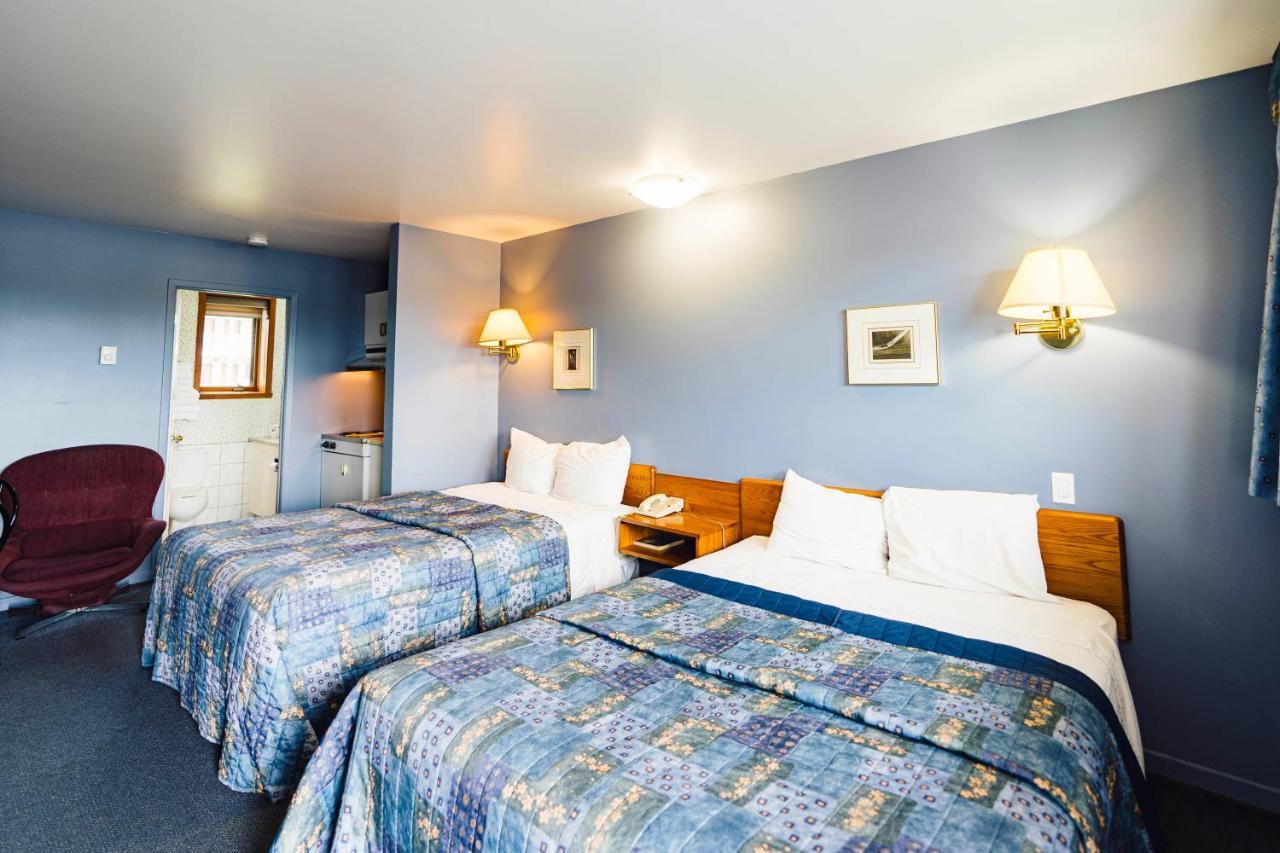 Auberge Harris Saint-Jean-sur-Richelieu ภายนอก รูปภาพ